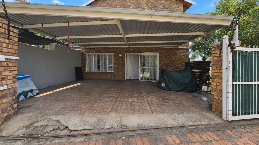 3 Bedroom Property for Sale in Schoemansville North West